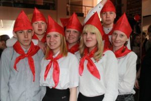 пионеры (2)